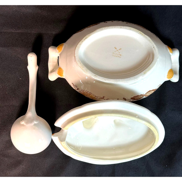 Arnart Creations Braun Onion Vintage Soup Tureen with Ladle - Picture 6 of 8